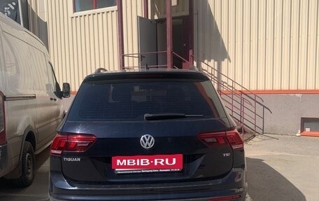 Volkswagen Tiguan II, 2017 год, 2 480 000 рублей, 4 фотография