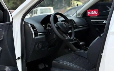 Skoda Karoq I, 2022 год, 1 420 005 рублей, 7 фотография