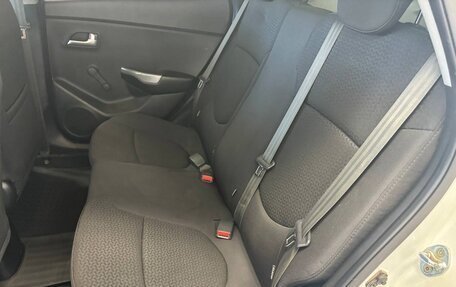 KIA Rio III рестайлинг, 2014 год, 950 000 рублей, 19 фотография