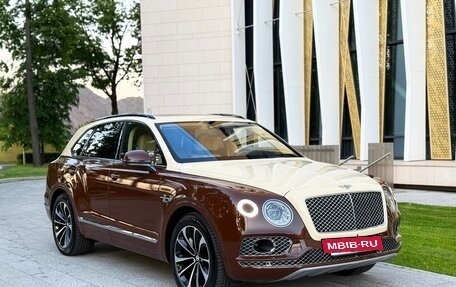 Bentley Bentayga I, 2016 год, 9 900 000 рублей, 3 фотография