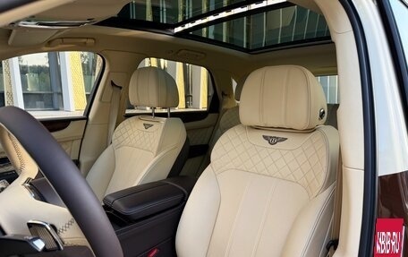 Bentley Bentayga I, 2016 год, 9 900 000 рублей, 12 фотография