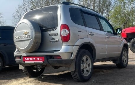 Chevrolet Niva I рестайлинг, 2011 год, 520 000 рублей, 4 фотография