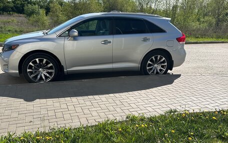 Toyota Venza I, 2010 год, 2 100 000 рублей, 2 фотография