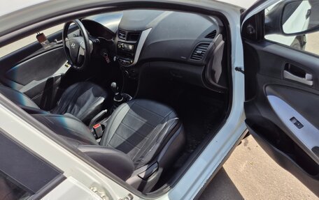 Hyundai Solaris II рестайлинг, 2016 год, 490 000 рублей, 9 фотография