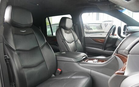 Cadillac Escalade IV, 2019 год, 5 290 000 рублей, 16 фотография