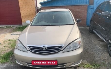 Toyota Camry V40, 2002 год, 585 000 рублей, 3 фотография