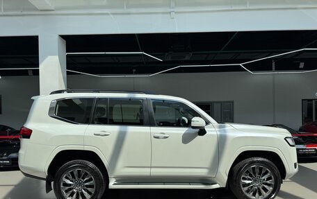 Toyota Land Cruiser, 2025 год, 12 100 000 рублей, 8 фотография