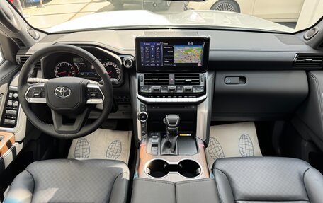Toyota Land Cruiser, 2025 год, 12 100 000 рублей, 18 фотография