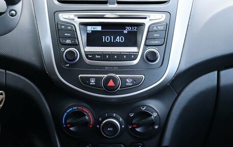 Hyundai Solaris II рестайлинг, 2014 год, 985 000 рублей, 11 фотография