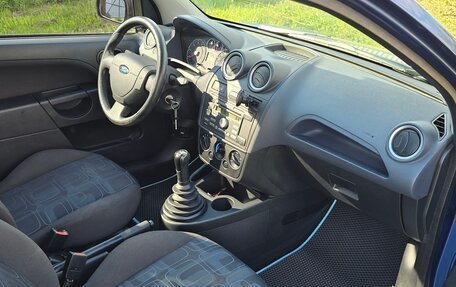 Ford Fiesta, 2005 год, 515 000 рублей, 5 фотография