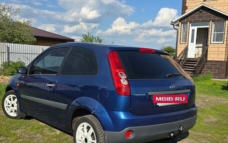 Ford Fiesta, 2005 год, 515 000 рублей, 3 фотография