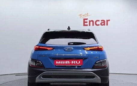 Hyundai Kona I, 2020 год, 2 155 000 рублей, 4 фотография