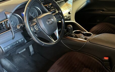 Toyota Camry, 2018 год, 2 500 000 рублей, 3 фотография