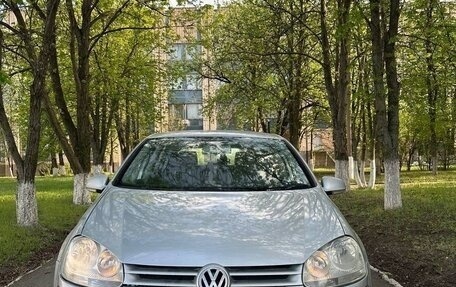 Volkswagen Golf V, 2004 год, 530 000 рублей, 2 фотография