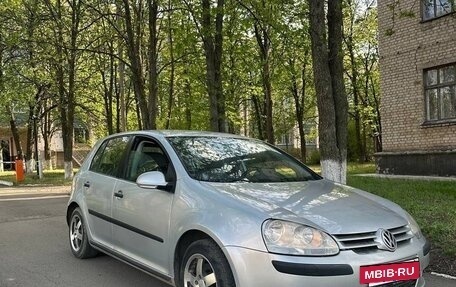 Volkswagen Golf V, 2004 год, 530 000 рублей, 3 фотография