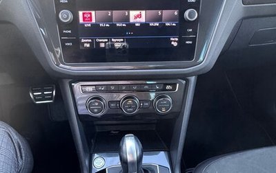 Volkswagen Tiguan II, 2018 год, 2 850 000 рублей, 1 фотография