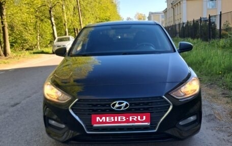 Hyundai Solaris II рестайлинг, 2019 год, 1 050 000 рублей, 3 фотография