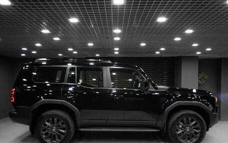 Toyota Land Cruiser Prado, 2024 год, 10 690 000 рублей, 6 фотография