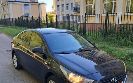 Hyundai Solaris II рестайлинг, 2019 год, 1 050 000 рублей, 33 фотография