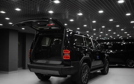 Toyota Land Cruiser Prado, 2024 год, 10 690 000 рублей, 10 фотография