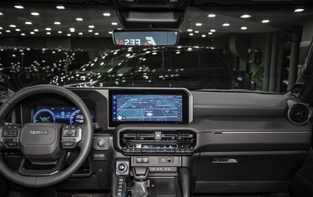 Toyota Land Cruiser Prado, 2024 год, 10 690 000 рублей, 20 фотография