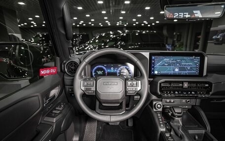 Toyota Land Cruiser Prado, 2024 год, 10 690 000 рублей, 21 фотография