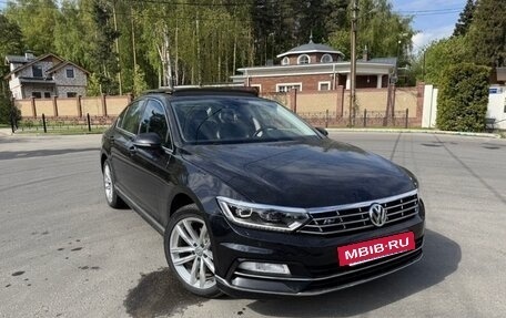 Volkswagen Passat B8 рестайлинг, 2018 год, 2 390 000 рублей, 2 фотография
