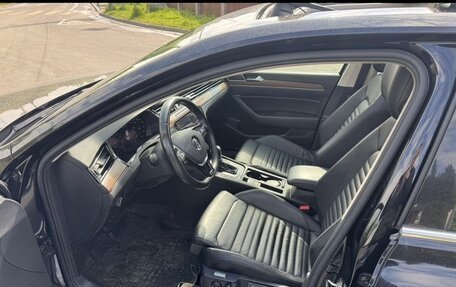 Volkswagen Passat B8 рестайлинг, 2018 год, 2 390 000 рублей, 9 фотография