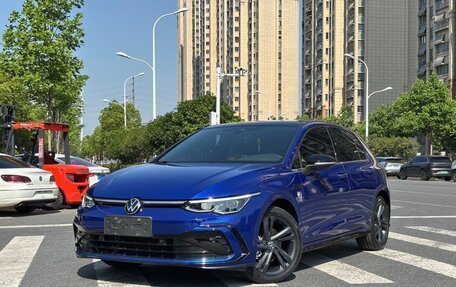 Volkswagen Golf VIII, 2021 год, 2 100 000 рублей, 2 фотография