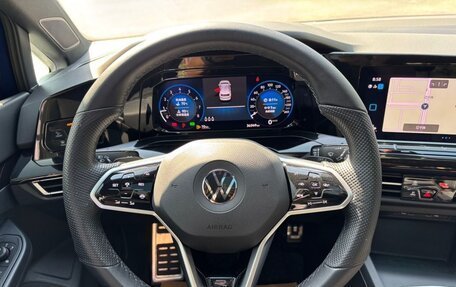 Volkswagen Golf VIII, 2021 год, 2 100 000 рублей, 11 фотография