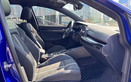 Volkswagen Golf VIII, 2021 год, 2 100 000 рублей, 19 фотография