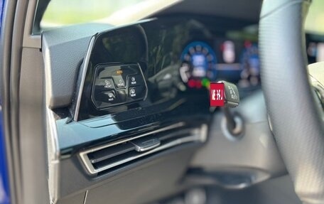 Volkswagen Golf VIII, 2021 год, 2 100 000 рублей, 17 фотография