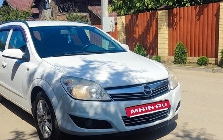 Opel Astra H, 2008 год, 670 000 рублей, 2 фотография