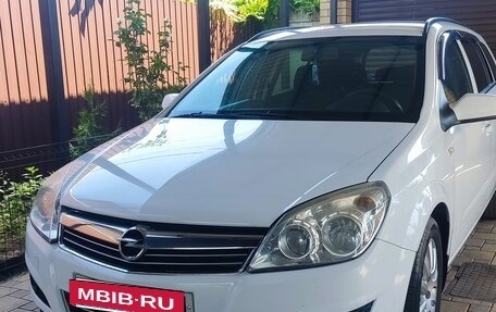 Opel Astra H, 2008 год, 670 000 рублей, 9 фотография