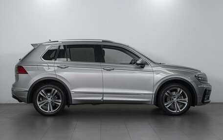 Volkswagen Tiguan II, 2018 год, 2 624 000 рублей, 5 фотография