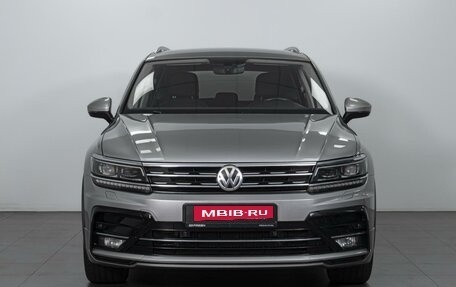 Volkswagen Tiguan II, 2018 год, 2 624 000 рублей, 3 фотография