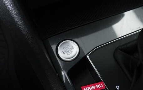 Volkswagen Tiguan II, 2018 год, 2 624 000 рублей, 20 фотография