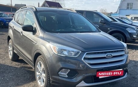 Ford Escape III, 2017 год, 1 549 000 рублей, 2 фотография