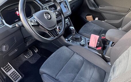 Volkswagen Tiguan II, 2018 год, 2 850 000 рублей, 5 фотография