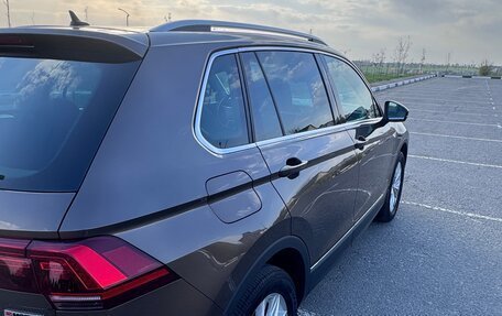 Volkswagen Tiguan II, 2018 год, 2 850 000 рублей, 8 фотография