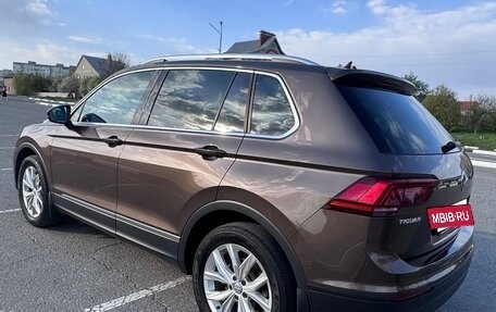 Volkswagen Tiguan II, 2018 год, 2 850 000 рублей, 6 фотография