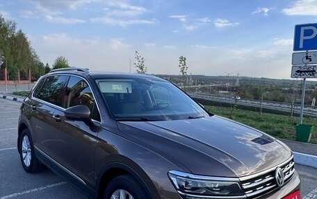 Volkswagen Tiguan II, 2018 год, 2 850 000 рублей, 11 фотография