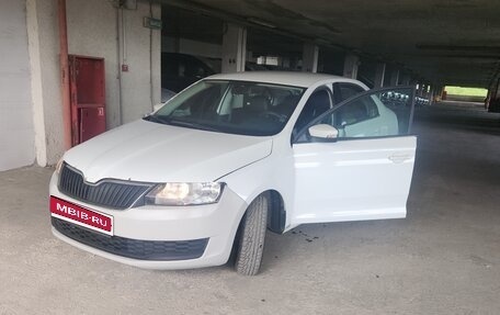 Skoda Rapid I, 2017 год, 450 000 рублей, 2 фотография
