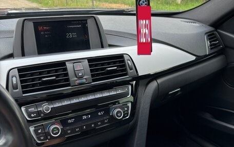 BMW 3 серия, 2018 год, 3 550 000 рублей, 17 фотография