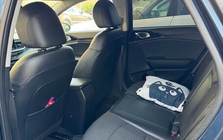 KIA cee'd III, 2019 год, 1 800 000 рублей, 7 фотография