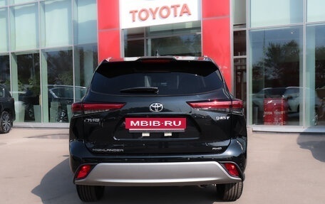 Toyota Highlander, 2024 год, 5 990 000 рублей, 6 фотография