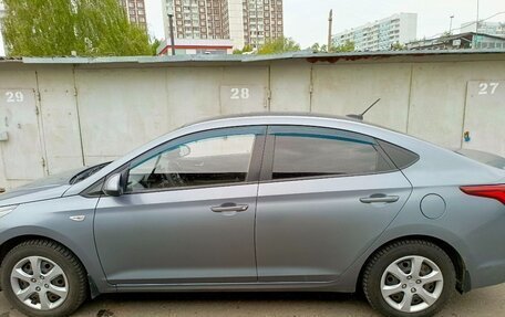 Hyundai Solaris II рестайлинг, 2017 год, 1 300 000 рублей, 1 фотография