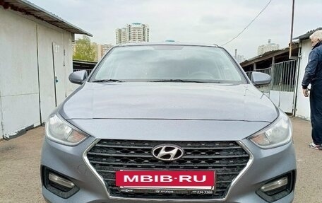 Hyundai Solaris II рестайлинг, 2017 год, 1 300 000 рублей, 2 фотография