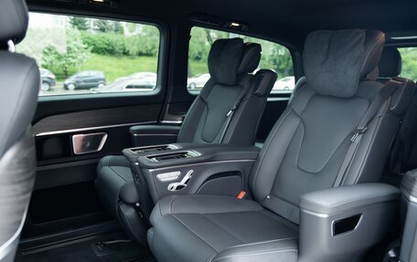Mercedes-Benz V-Класс, 2025 год, 15 300 000 рублей, 12 фотография