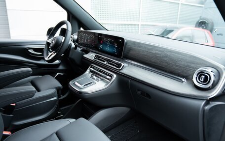 Mercedes-Benz V-Класс, 2025 год, 15 300 000 рублей, 18 фотография